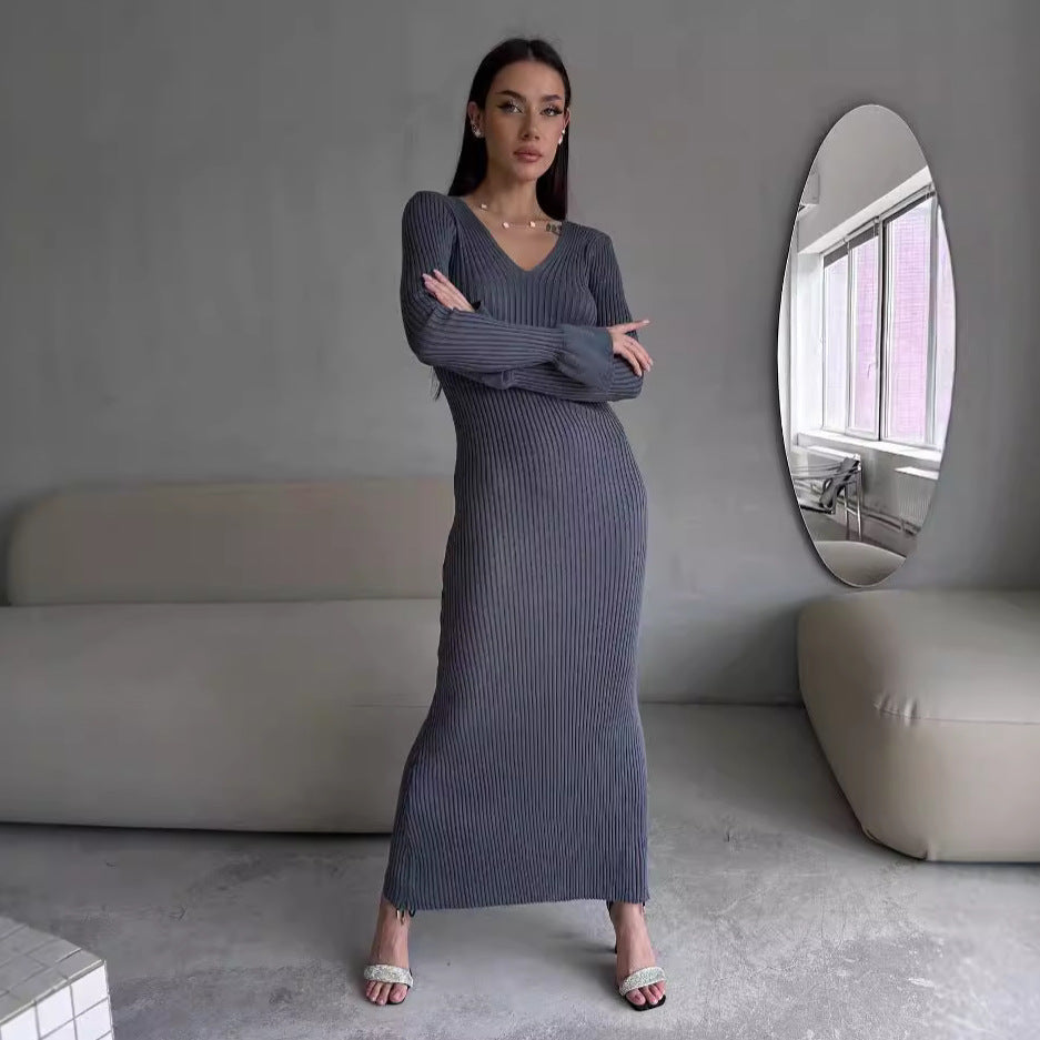 Ribbed Knit V-Neck Long Sleeve Maxi Dress