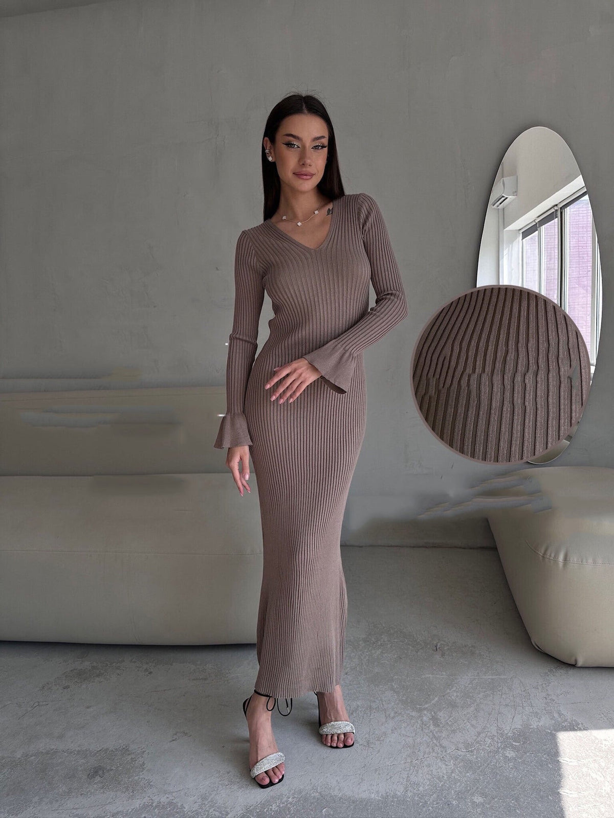 Ribbed Knit V-Neck Long Sleeve Maxi Dress